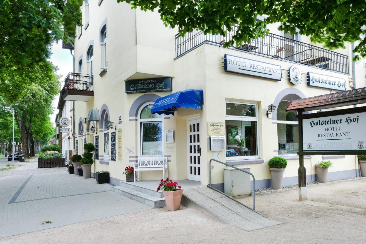Hotel-Restaurant Holsteiner Hof ゲーストハッハト エクステリア 写真